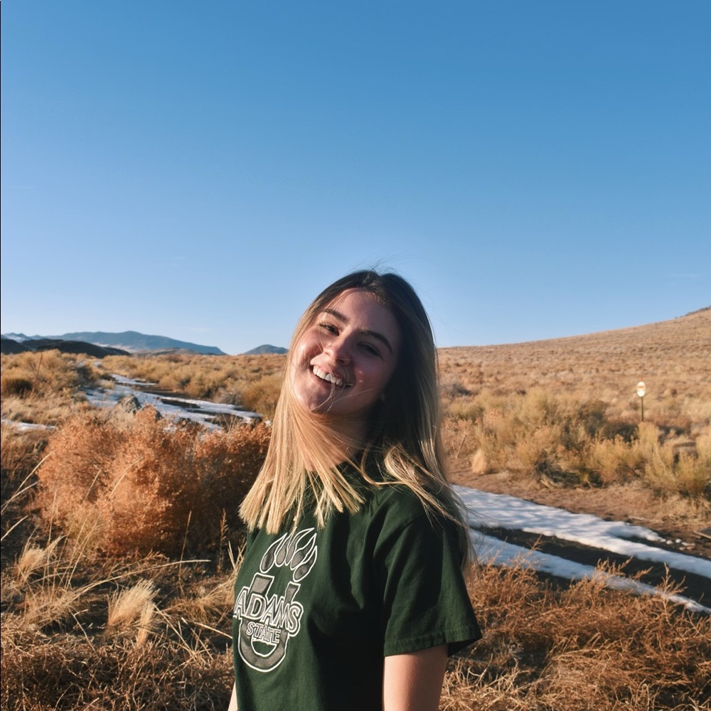 Meet your Posher, Brittney